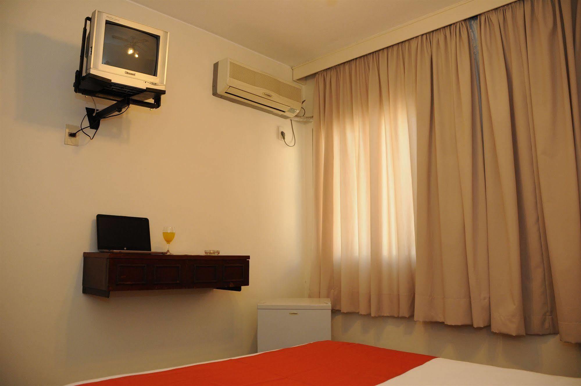 Hotel California Montevideo Luaran gambar